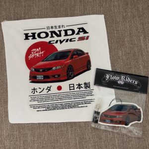 Set completo Flow Riders: paño de microfibra Honda Civic Si, ambientador colgante y sticker de la marca